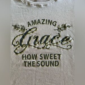 Amazing Grace Hi Lo Graphic Top NWOT